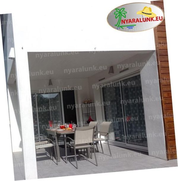 vízparti nyaraló balaton
