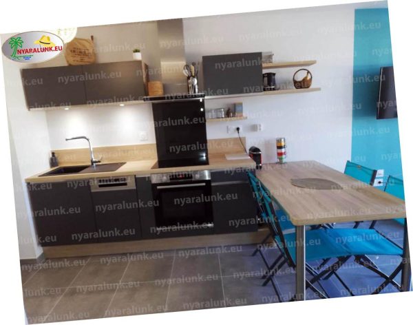 Kiadó földszinti apartman Siófokon – Tulipános lak (1-4 főnek) - Image 5